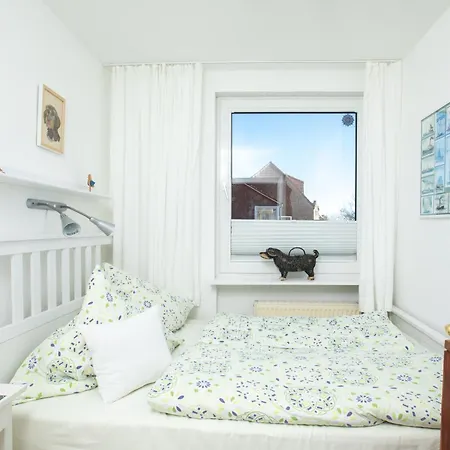 Апартаменты Haus Delphin Йюст